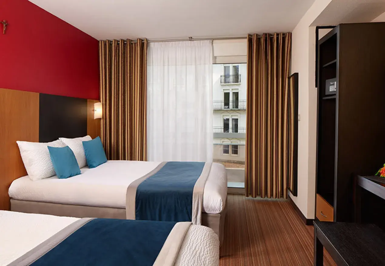  Hotel Roissy Lourdes chambre PMR