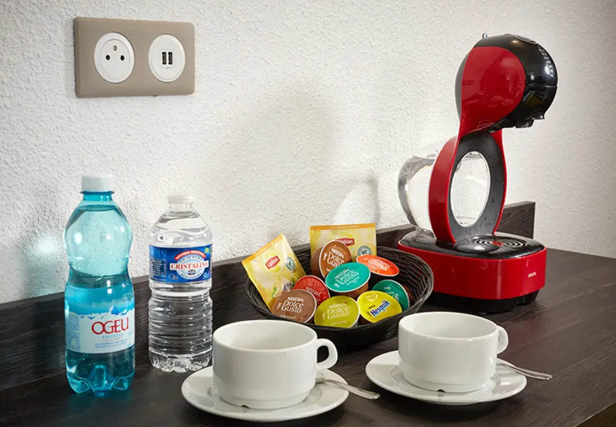  Hotel Roissy Lourdes Coffee machine "Dolce gusto"